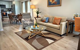 Stayspro - Hollywood Homes Minutes To Everything Spacious And Free Parking